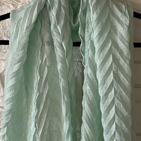 Cute Scarf - Picture 3 of 8